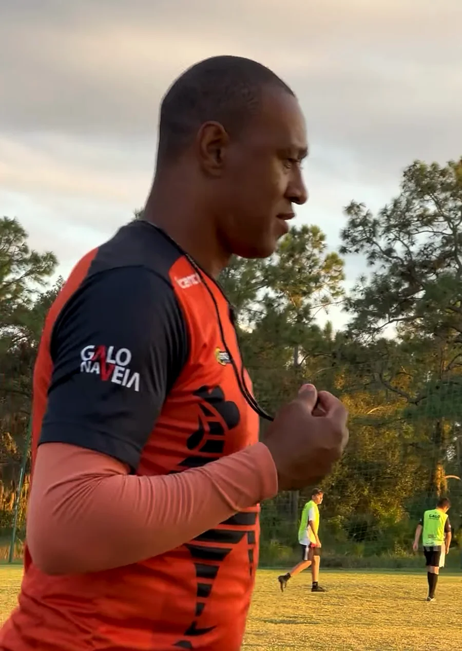 Coach Fabrício at practice